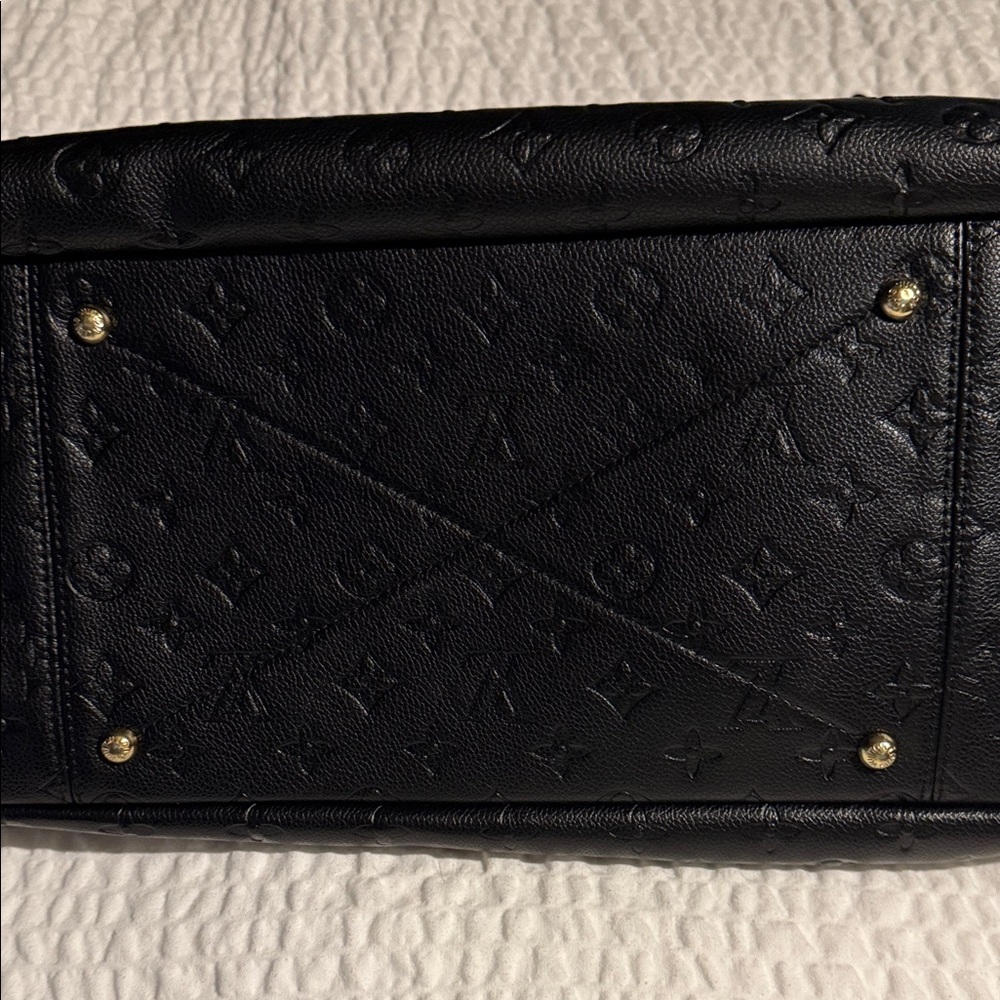Black Women's Shoulder Bag - Picture 3 of 12